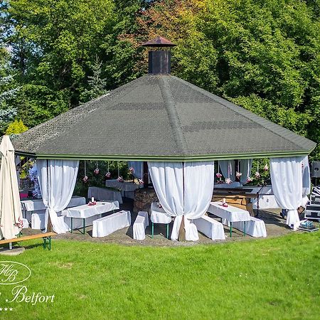 Hotel Belfort Łomża エクステリア 写真