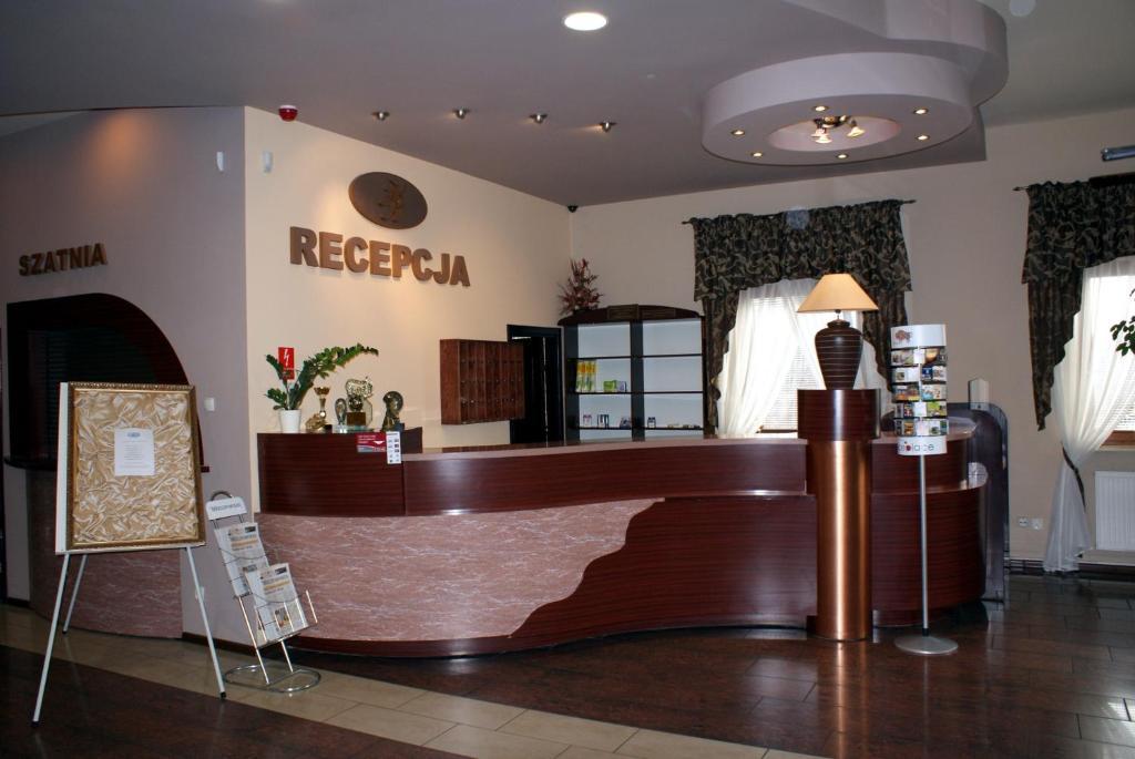 Hotel Belfort Łomża エクステリア 写真