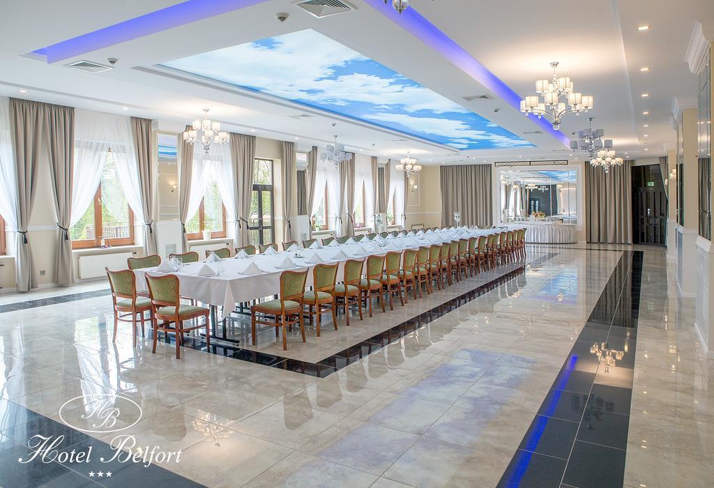 Hotel Belfort Łomża エクステリア 写真
